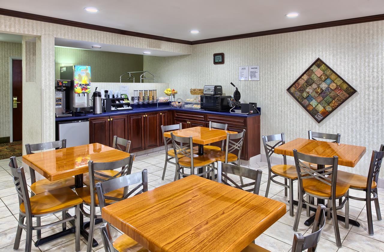 Country Hearth Inn Of Knightdale Exteriér fotografie